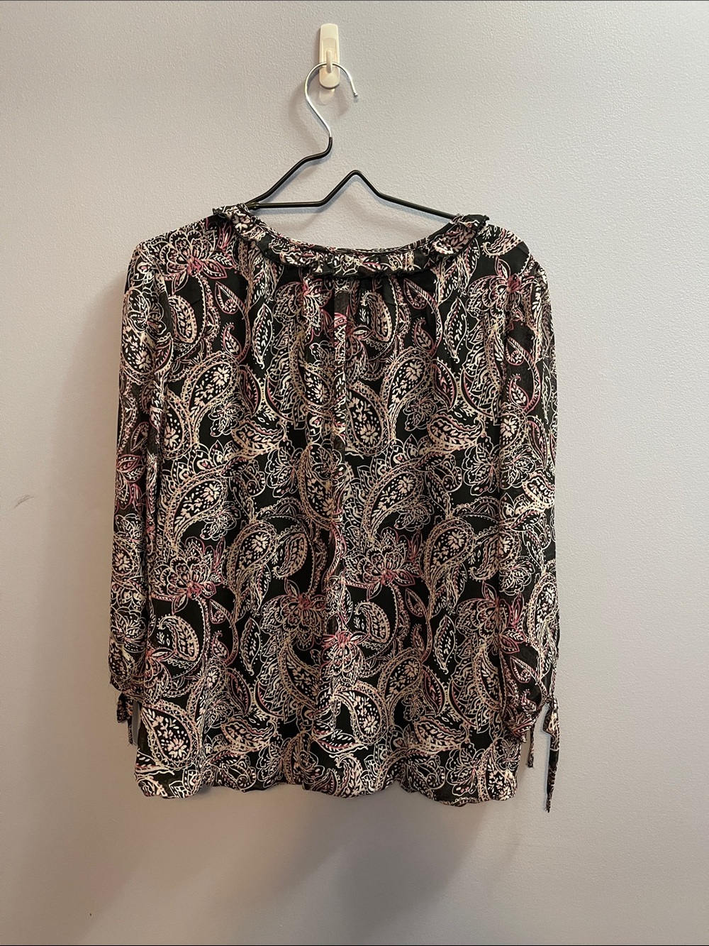 Paisley V-Neck Tie-Sleeve Blouse - Black with Pink & Cream - Picture 2 of 2